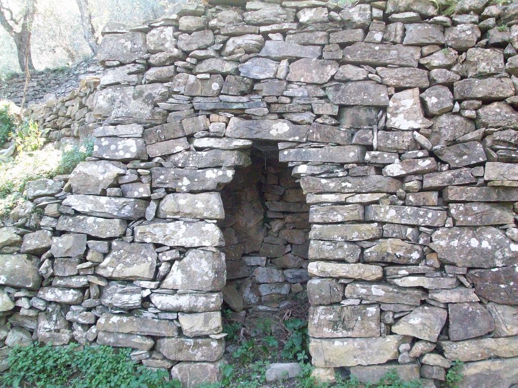 Piccolo Rifugio Nel Verde Chiusavecchia Dış mekan fotoğraf